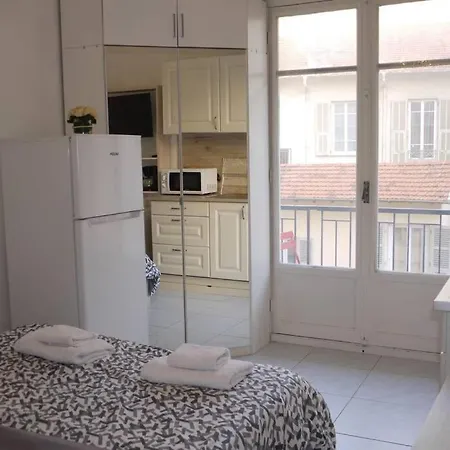 Dream - A Studio Flat With Balcony At 300M From The Beach Nice Exterior photo